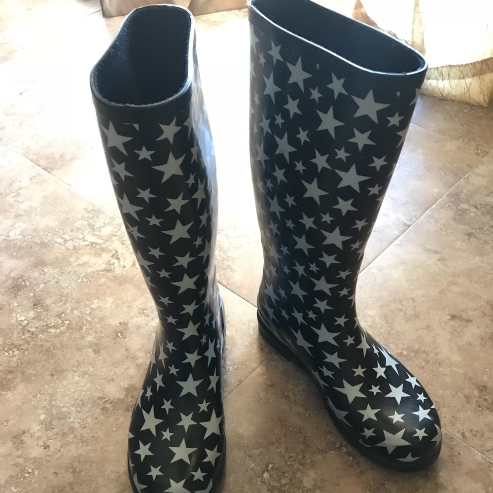 Gabriella Rocha rain boots